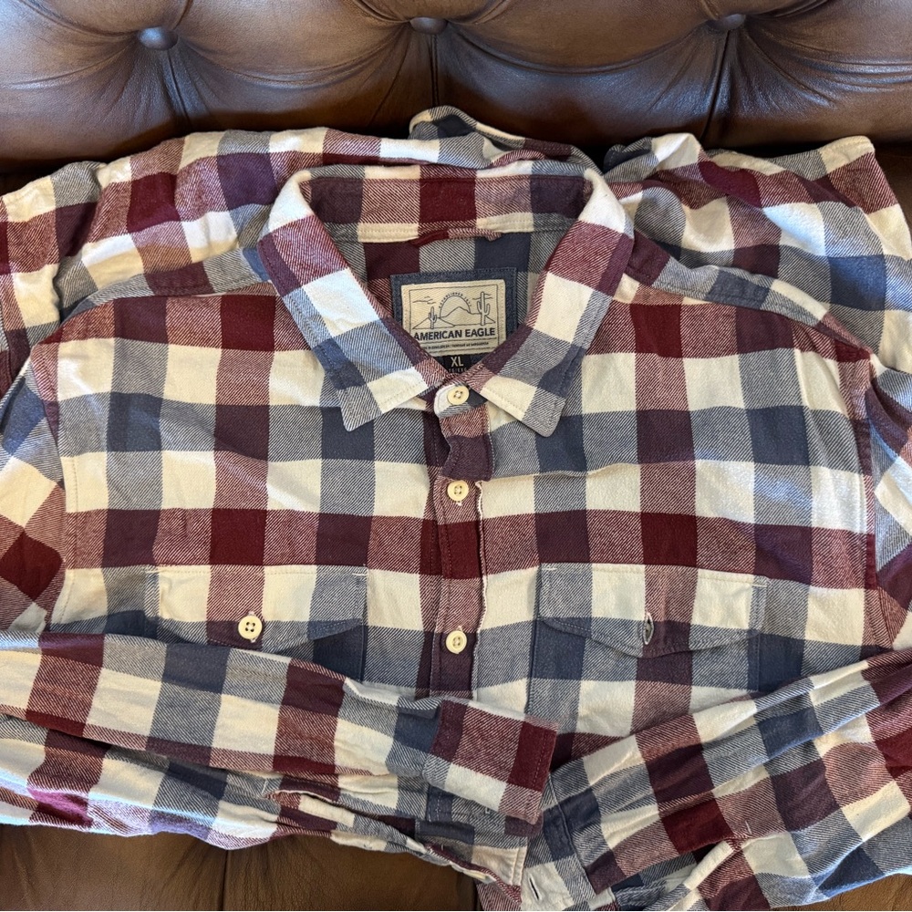 American Eagle Outfitters Men's Checkered Shirt - Burgundy and Gray